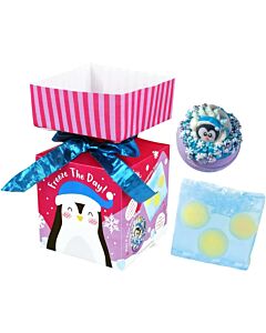 Bomb Cosmetics Freeze the Day Mini Bath Bomb Cracker Gift